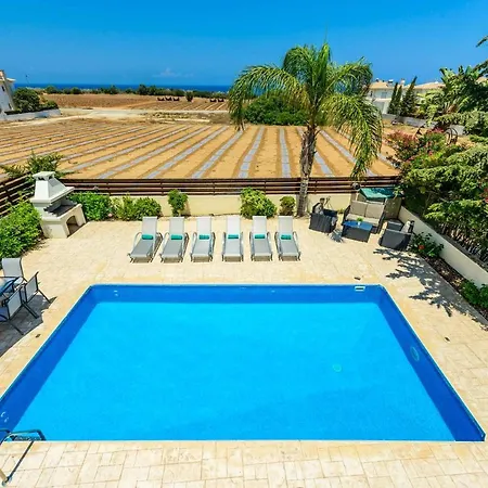 Irina Cyprus Villa Paralímni